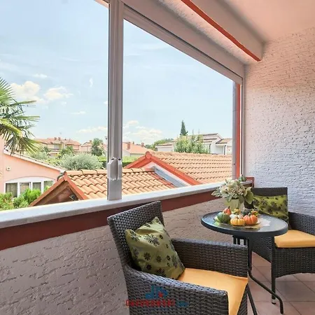 Hotel Small Castle Comfortable Poreč